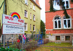 kindertagespflege regenbogen aussen